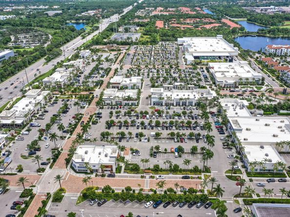 7053 Edison Place, Palm Beach Gardens FL 33418