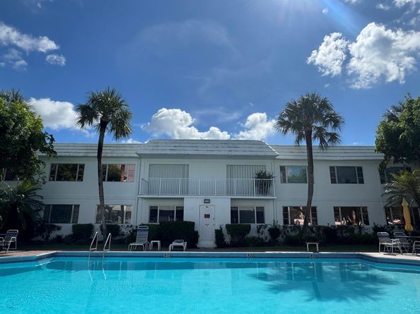 400 S Cypress Road 406, Pompano Beach FL 33060