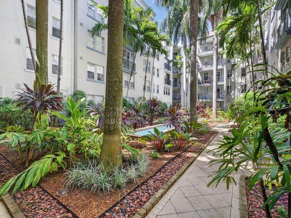 533 NE 3rd Ave 531, Fort Lauderdale FL 33301