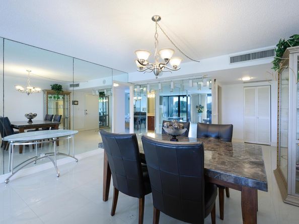 2000 Presidential Way 303, West Palm Beach FL 33401