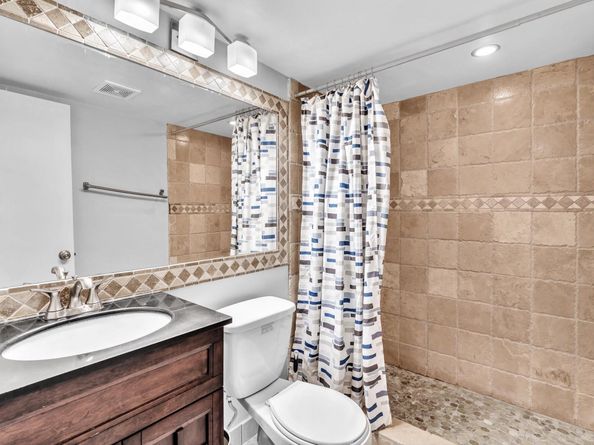 3002 NE 5th Ter 110B, Fort Lauderdale FL 33334