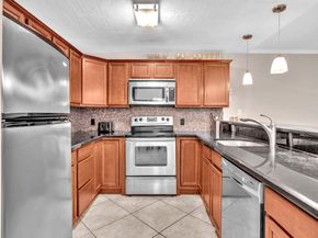 3002 NE 5th Ter 110B, Fort Lauderdale FL 33334