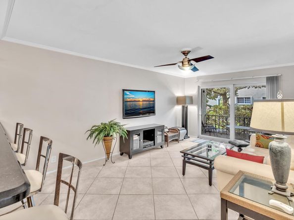 3002 NE 5th Ter 110B, Fort Lauderdale FL 33334