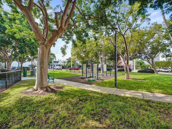 7441 Wayne Ave 10C, Miami Beach FL 33141