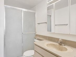 7441 Wayne Ave 10C, Miami Beach FL 33141