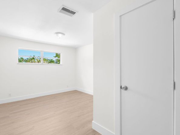 3262 Pierce St, Hollywood FL 33021