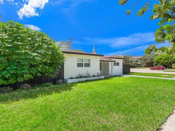 3262 Pierce St, Hollywood FL 33021