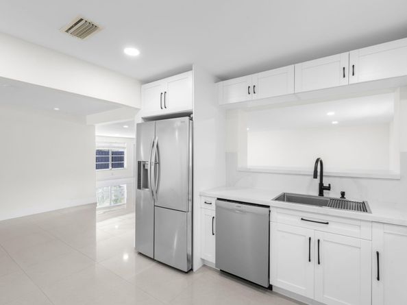 3262 Pierce St, Hollywood FL 33021