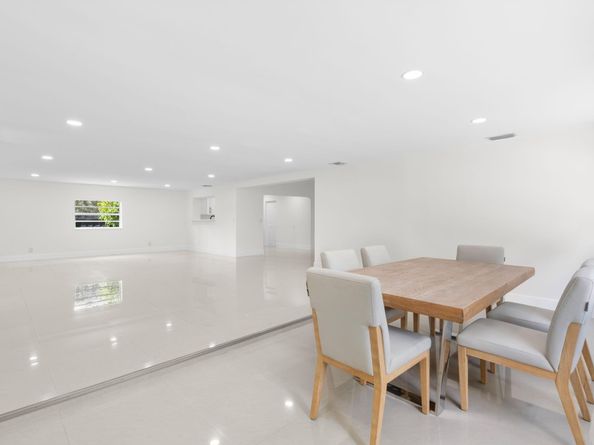 3262 Pierce St, Hollywood FL 33021