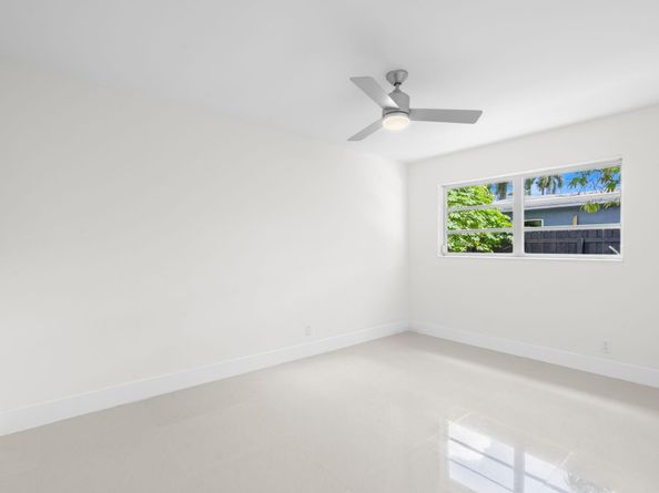 3262 Pierce St, Hollywood FL 33021