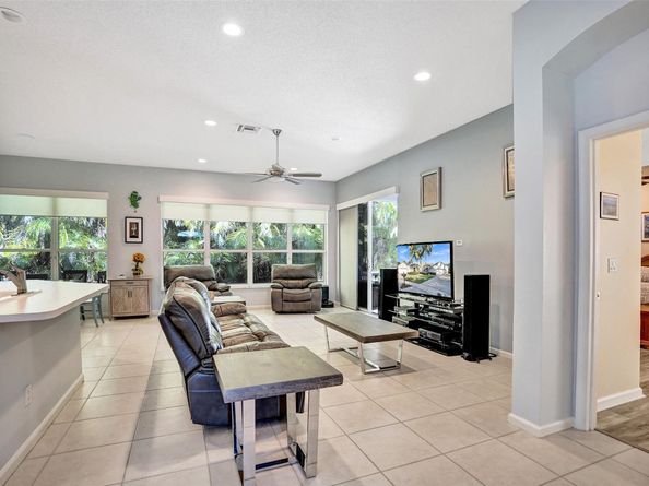 7992 Rockford Rd, Boynton Beach FL 33472