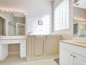 7992 Rockford Rd, Boynton Beach FL 33472
