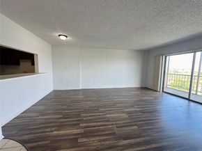 4174 Inverrary Drive 805, Lauderhill FL 33319