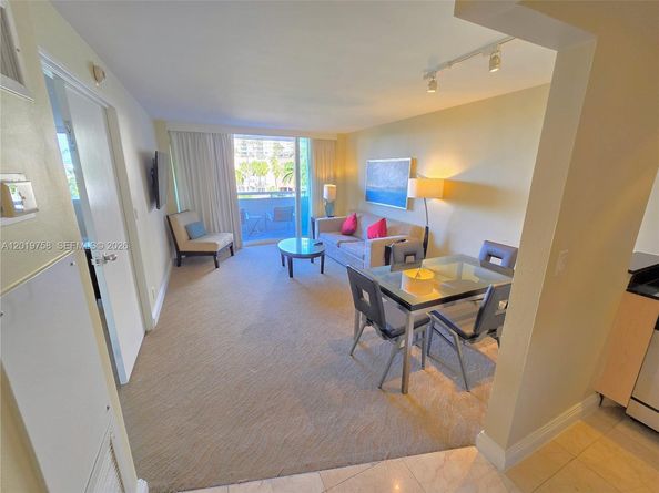 2670 E Sunrise Boulevard 315, Fort Lauderdale FL 33304