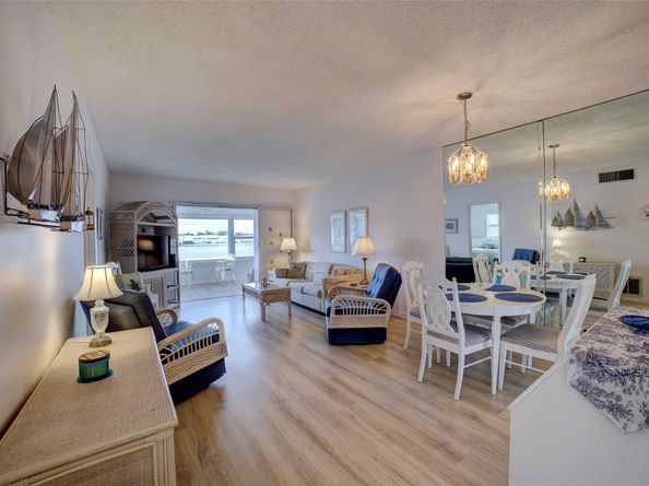1801 Ocean Drive 201, Boynton Beach FL 33426