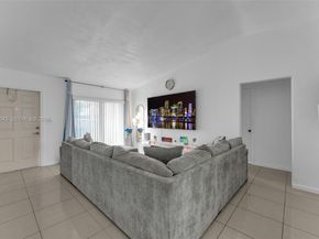 11506 SW 124th Place 11506, Miami FL 33186
