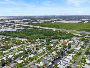 2625 Gulfstream Lane, Fort Lauderdale FL 33312