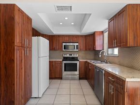400 NE 2nd Street, Boynton Beach FL 33435