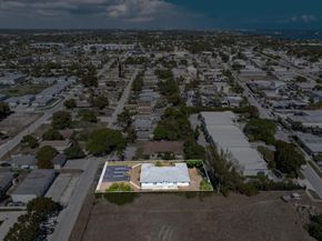 400 NE 2nd Street, Boynton Beach FL 33435