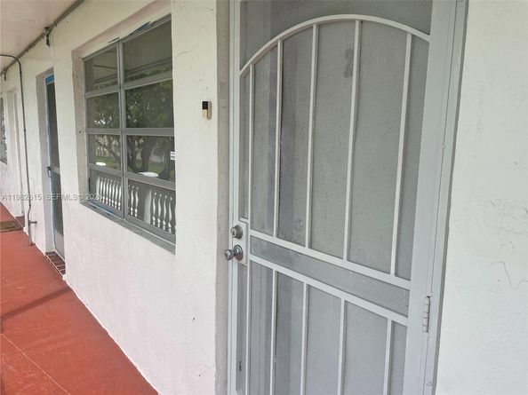 175 NE 203rd Terrace 28, Miami Gardens FL 33179