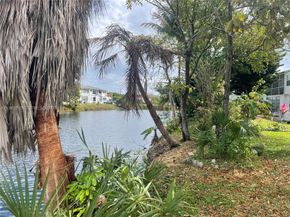 175 NE 203rd Terrace 28, Miami Gardens FL 33179