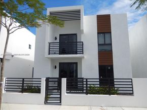 16955 SW 100th Avenue, Miami FL 33157