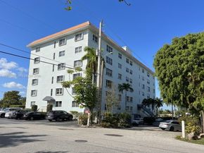 1881 Middle River Drive 704, Fort Lauderdale FL 33305