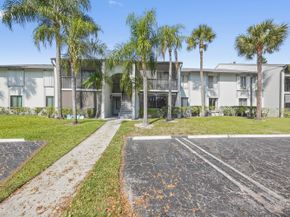 1013 Green Pine Boulevard D1, West Palm Beach FL 33409