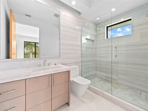 24 Fiesta Way, Fort Lauderdale FL 33301