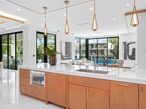 24 Fiesta Way, Fort Lauderdale FL 33301