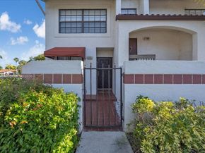 101 Lincoln Court 101, Deerfield Beach FL 33442