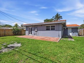 4630 NE 3rd Terrace, Oakland Park FL 33334
