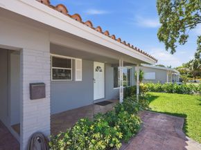 4630 NE 3rd Terrace, Oakland Park FL 33334