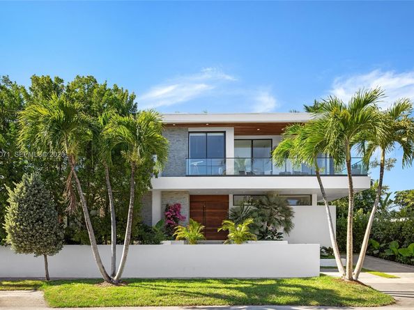 5701 N Bay Road, Miami Beach FL 33140