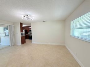 8581 NW 17th Street, Plantation FL 33322