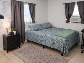 2330 NE 1st Avenue, Pompano Beach FL 33060