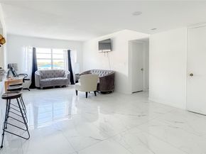 1060 Crystal Lake Dr 401 401, Deerfield Beach FL 33064