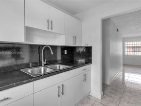 3800 SW 102nd Avenue 206, Miami FL 33165