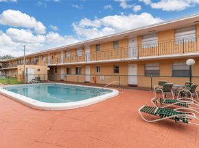 3800 SW 102nd Avenue 206, Miami FL 33165