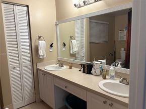 2638 Oak Park Circle, Davie FL 33328