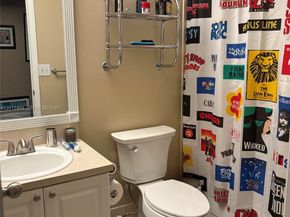 2638 Oak Park Circle, Davie FL 33328
