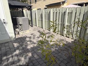 133 SE 28 8, Homestead FL 33033