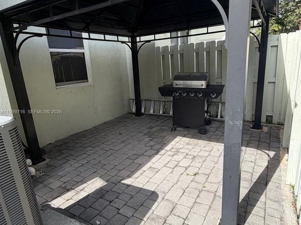 133 SE 28 8, Homestead FL 33033
