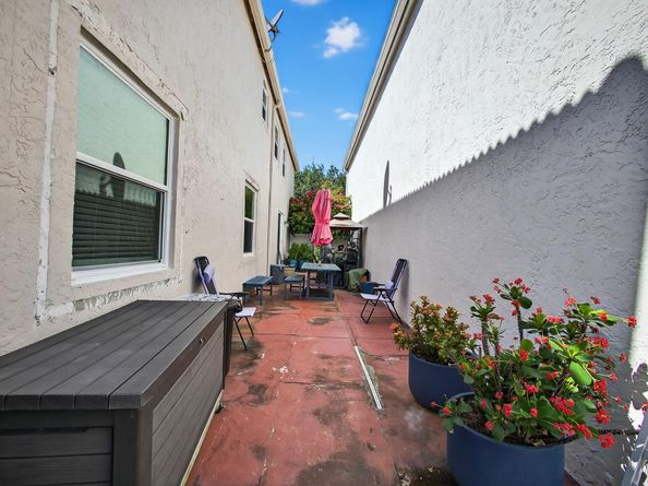 2119 Chagall Cir, West Palm Beach FL 33409