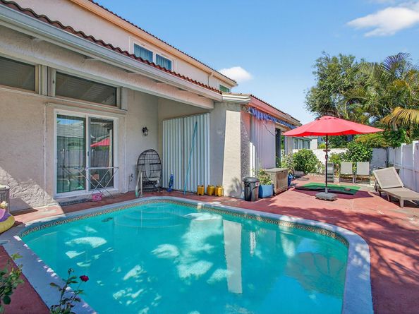 2119 Chagall Cir, West Palm Beach FL 33409
