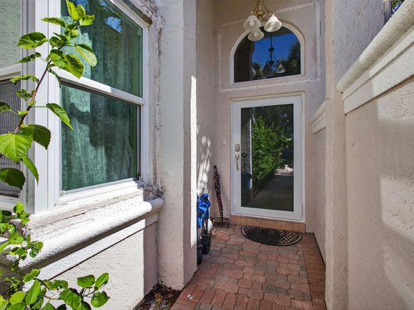 2119 Chagall Cir, West Palm Beach FL 33409