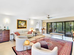 102 Clubhouse Circle, Jupiter FL 33477