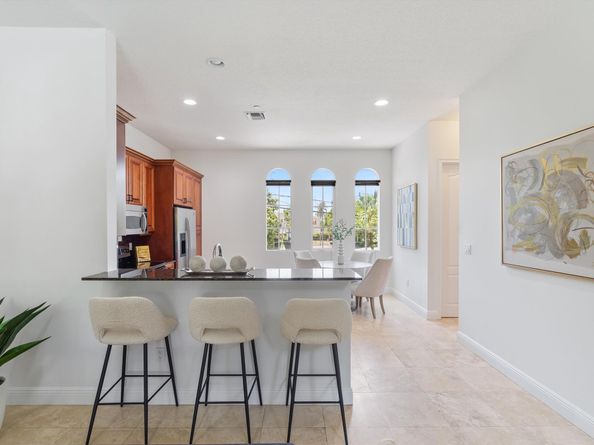 506 SE 7th St 304, Fort Lauderdale FL 33301
