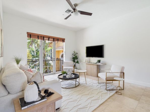506 SE 7th St 304, Fort Lauderdale FL 33301