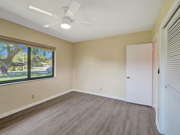 640 SW 62nd Ave, Plantation FL 33317